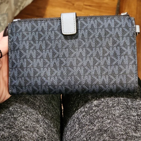 Michael Kors Jet Set Travel Double Zip Wristlet Dark Chambray Blue Mk Signature - Picture 3 of 8